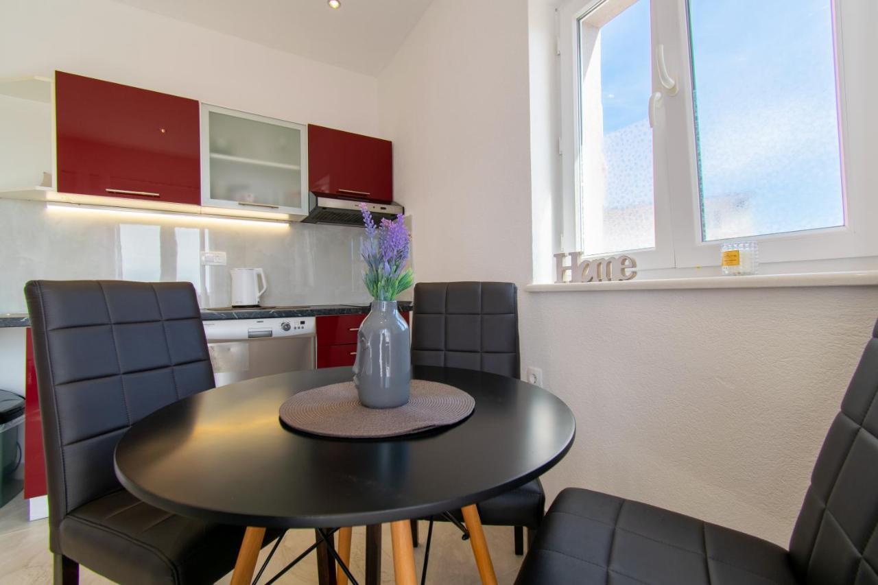 Apartmani Lavanda Centar Makarska Exterior foto